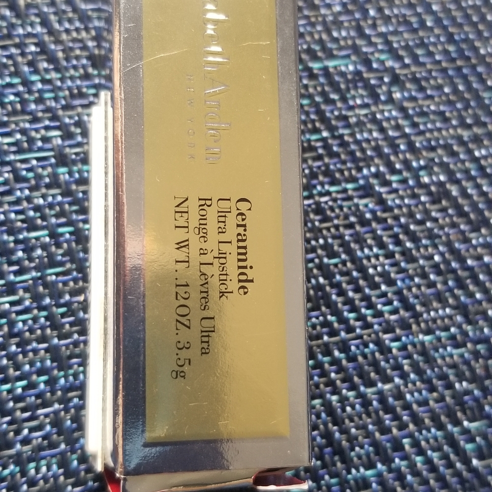 ELIZABETH ARDEN LIPSTICK - Picture 3 of 4